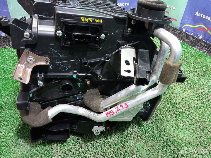 Обшивка стойки передней нижняя левая Mitsubishi Pajero Sport