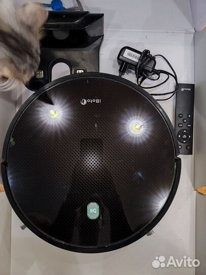 Робот пылесос IBoto Smart V720GW