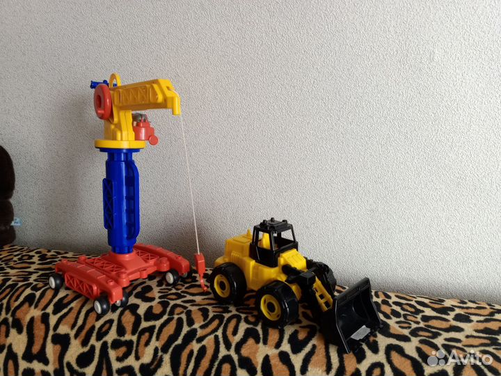Машина,кран игрушки