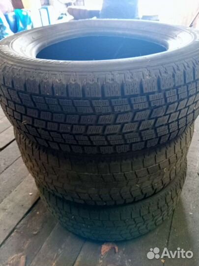 Bridgestone Blizzak DM-V1 19.5/65 R15