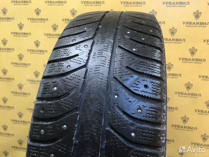 Bridgestone Ice Cruiser 7000 215/60 R17 96H