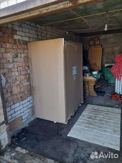 Холодильный шкаф новый Polair