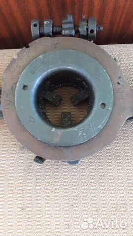 Клупп резьбонарезной с резцами (СССР)