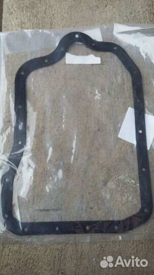 Прокладка АКПП на Toyota Camry XV50/55 3516873010