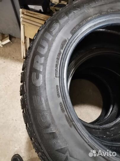 Bridgestone Ice Cruiser 5000 235/65 R17 108