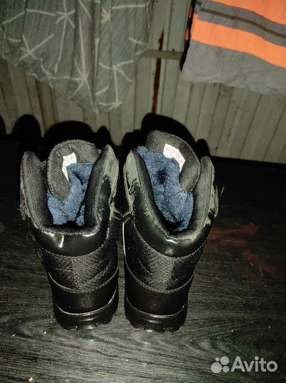 Зимние ботинки adidas