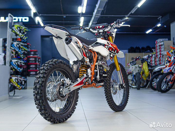 Мотоцикл Regulmoto Athlete 250 21/18