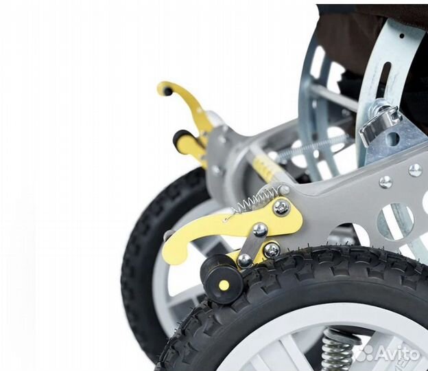 Прогулочная инвалидная коляска