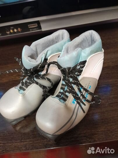 Лыжные ботинки 36 37 размер