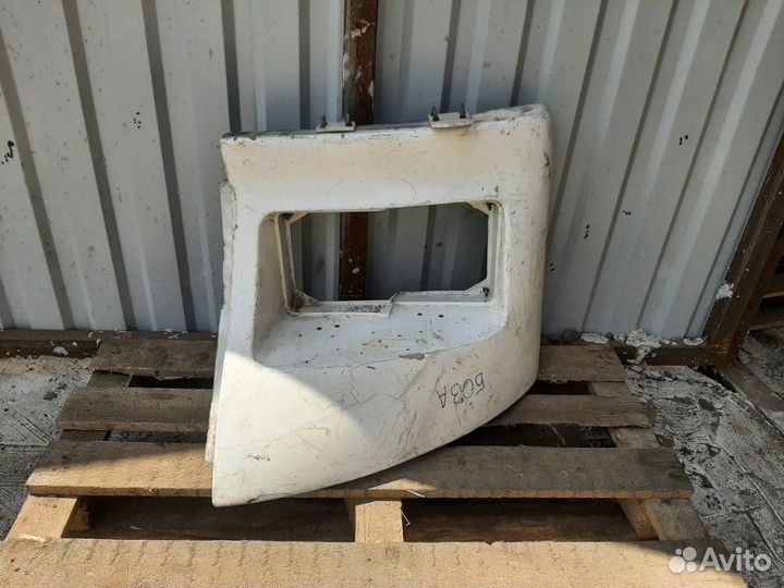 Клык переднего бампера Bova 2000