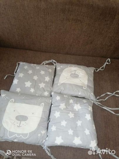 Бортики в кроватку