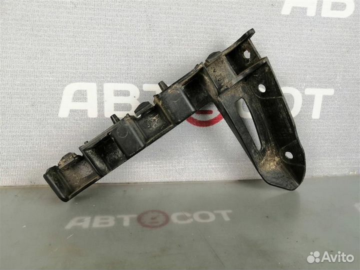 Направляющая переднего бампера левая Audi TT 8J