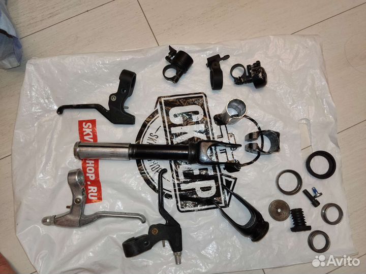 Запчасти от самоката и велосипеда