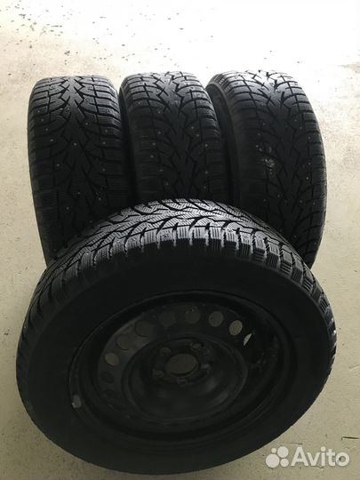 Toyo Observe G3-Ice 215/60 R17