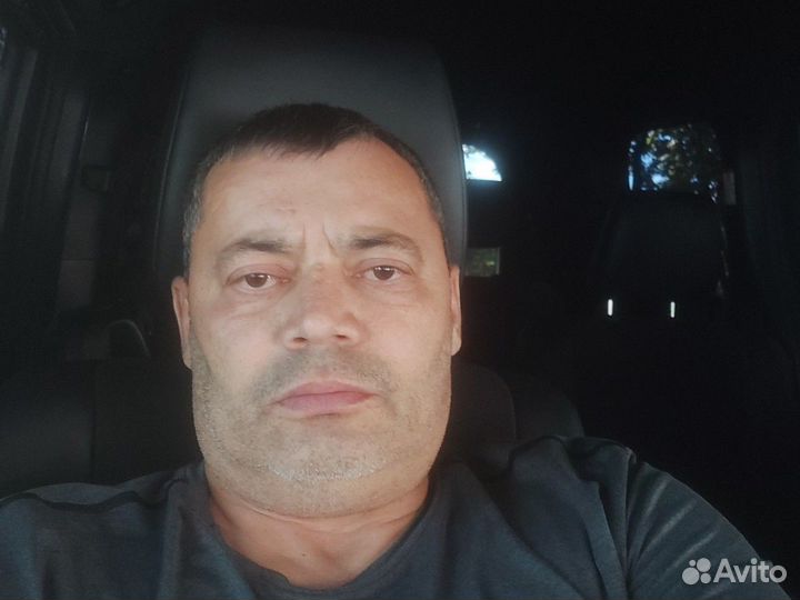 Водитель с личным минивеном