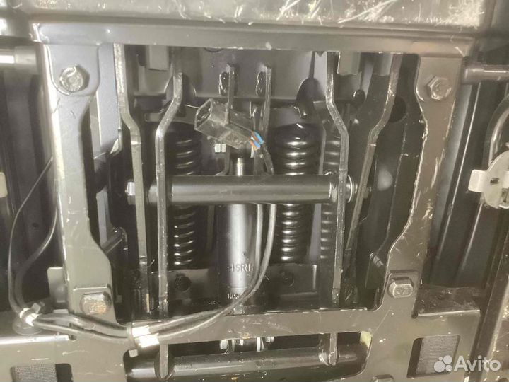 Сиденье переднее левое Volkswagen Crafter