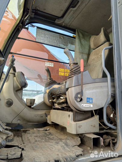 Гусеничный экскаватор Hitachi ZX330LC-3, 2006