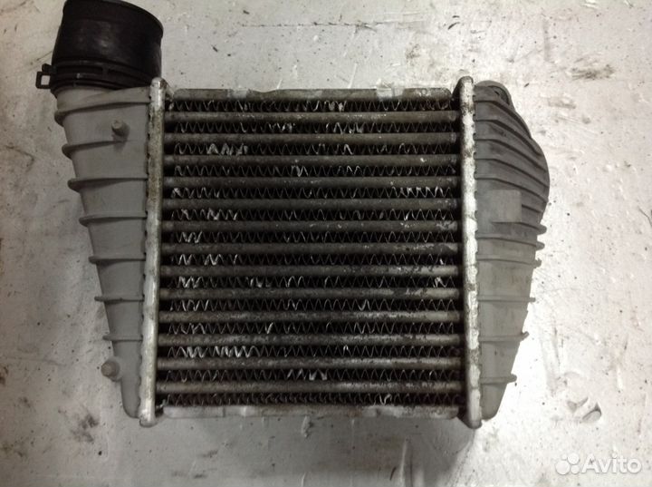 Интеркулер 1j0145805 фольксваген гольф 4 1.9 диз