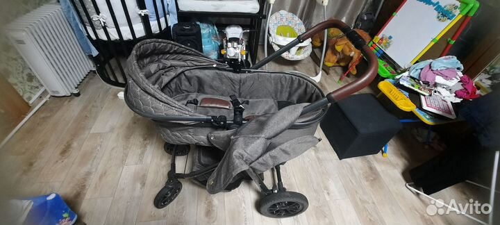 Коляска 3 в 1 с автолюлькой