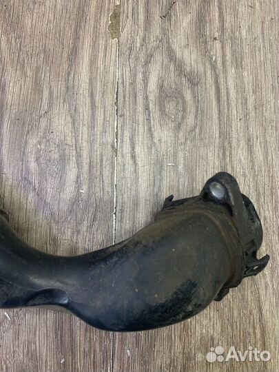 Патрубок интеркулера Opel Zafira B Z19DTH