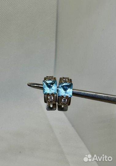 Серебряные серьги а бриллиантами и топазами