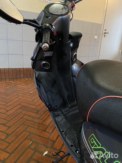 Скутер Baltmotors Galactica 125, 2012