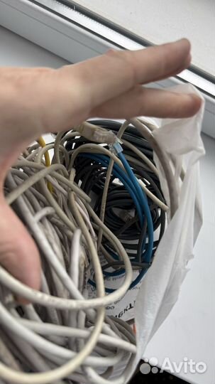 Пакет с проводами Ethernet