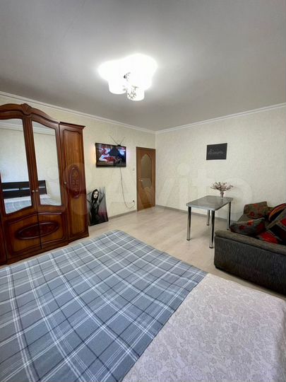 2-к. квартира, 67 м², 1/12 эт.