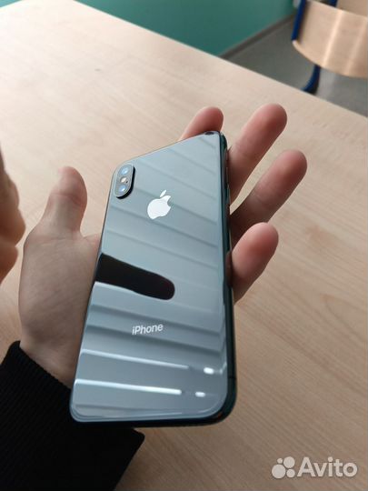 iPhone X, 64 ГБ