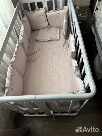 Детская кроватка