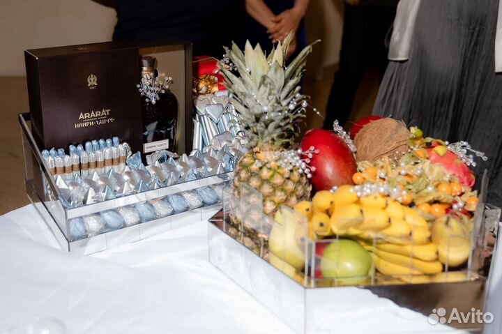 Корзина на свадьбу, сини, хонча