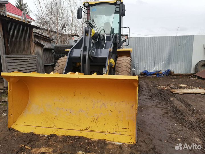 Фронтальный погрузчик XCMG LW300KN, 2022