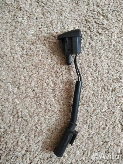 Bmw e60 форсунка омывателя