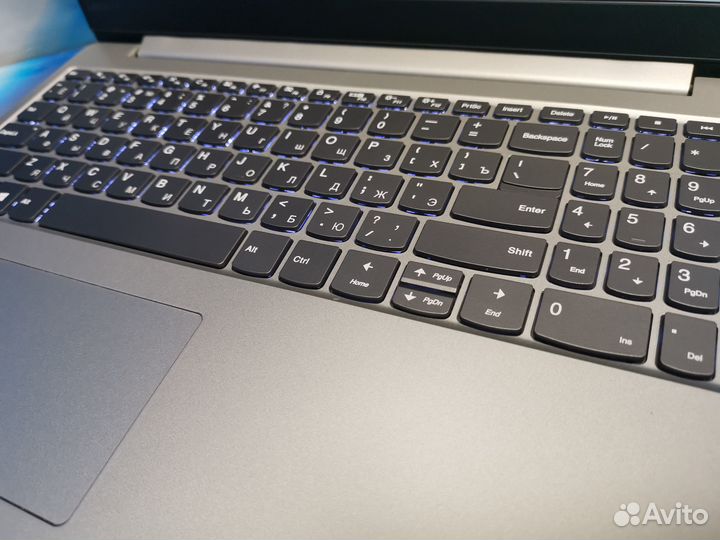 Lenovo ideapad 330s intel i5 8250u/GTX 1050 4GB