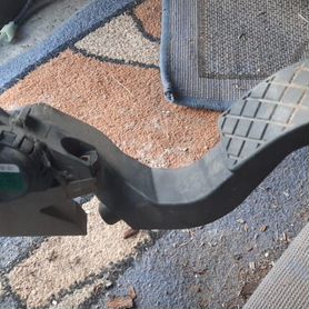 Педаль газа Vw Passat b5