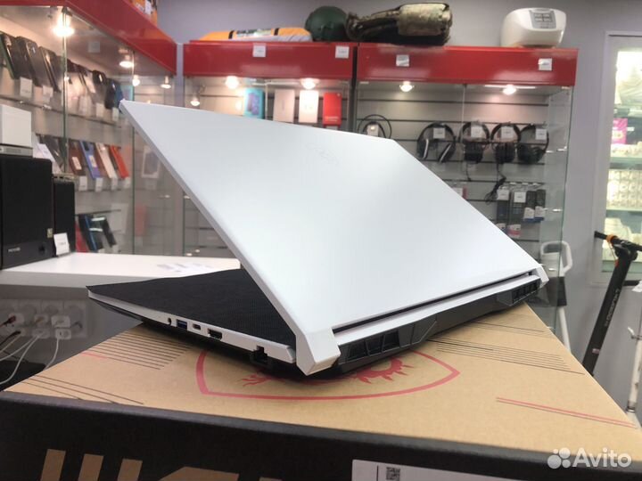 К47 Игровой ноутбук MSI Sword 17 A11UD-809XRU