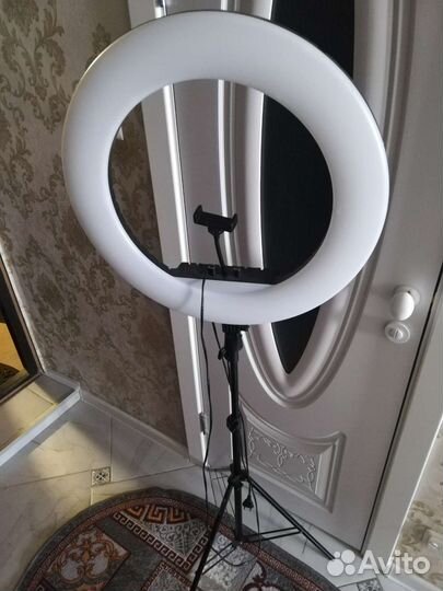 Кольцевая лампа со штативом 36см
