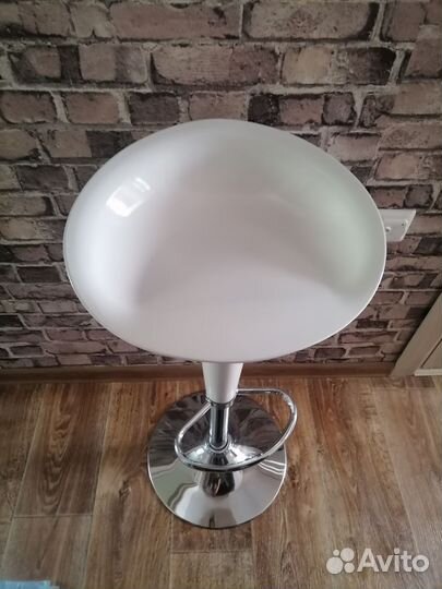 Барный стул