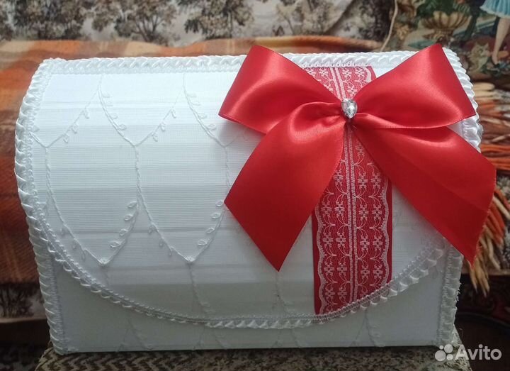 Свадебный сундук для денег