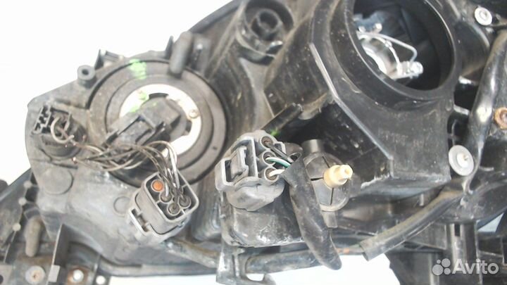 Фара (передняя) Mazda 5 (CR), 2010