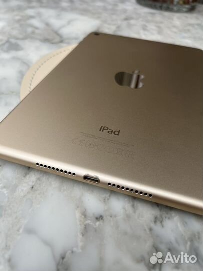 iPad mini 4 16gb Wi-Fi