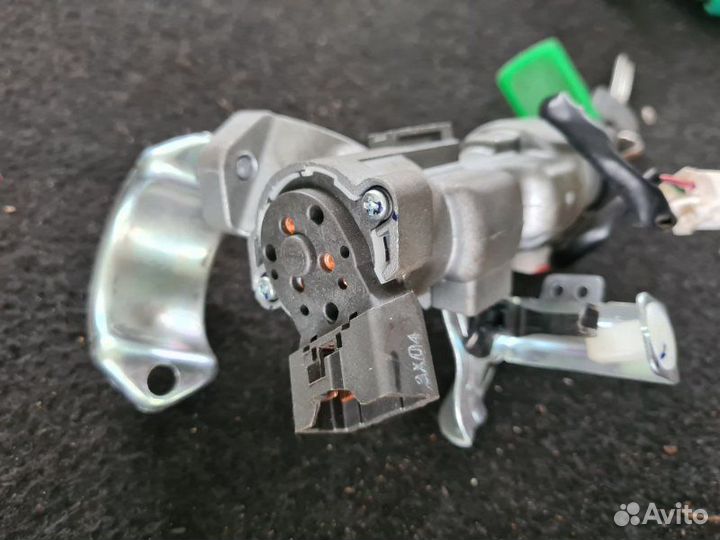 Замок зажигания Hyundai Solaris 2012