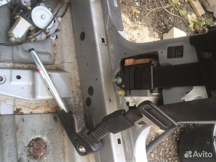 Ремни безапасностм (комплект) Nissan teana j31