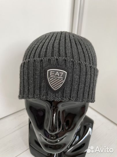 Шапка EA7