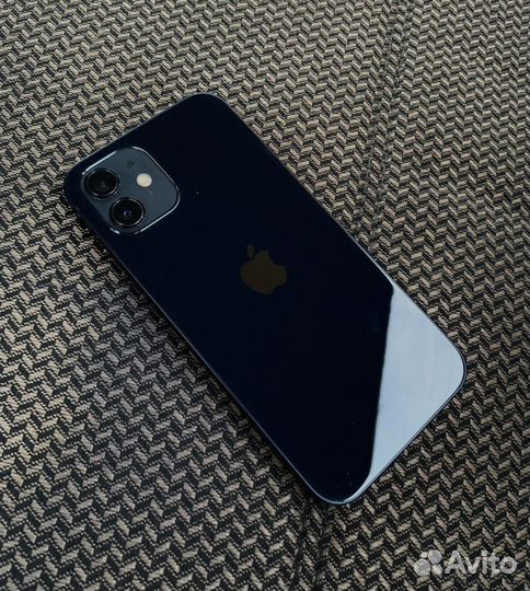 iPhone 12, 64 ГБ