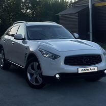 Infiniti FX37 3.7 AT, 2010, 272 000 км, с пробегом, цена 2 100 000 руб.