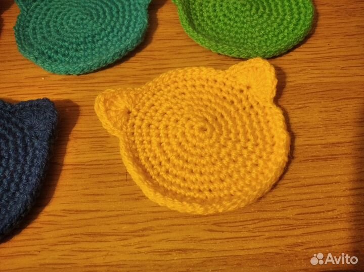 Подставки для чашек вязанные (7 штук)