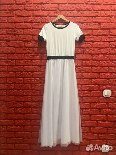 Оригинальное платье