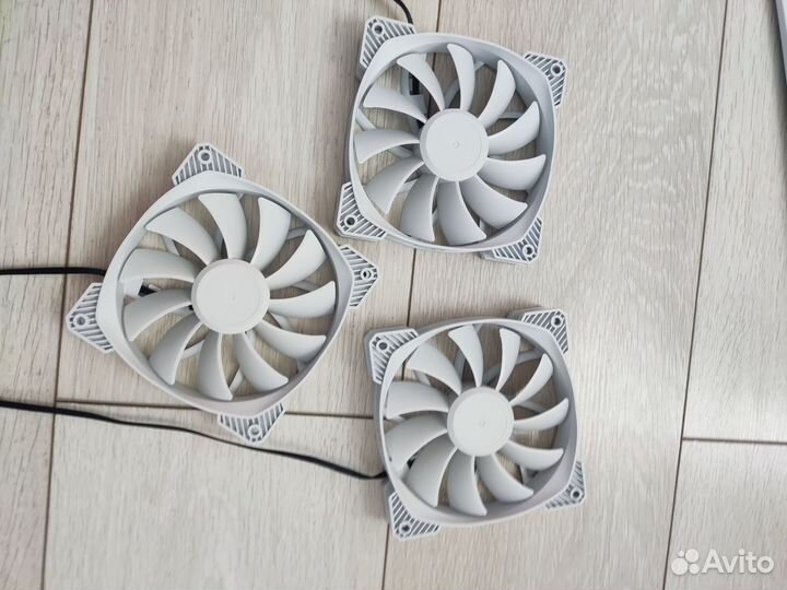 Корпусные вентиляторы 120мм 3шт 3pin