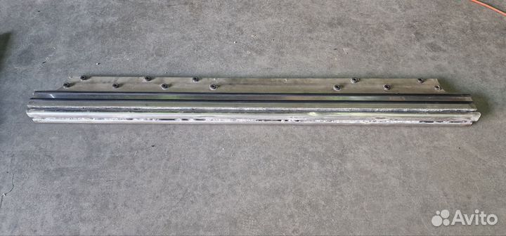 Подножка правая Mercedes-Benz G W463 A4635207800